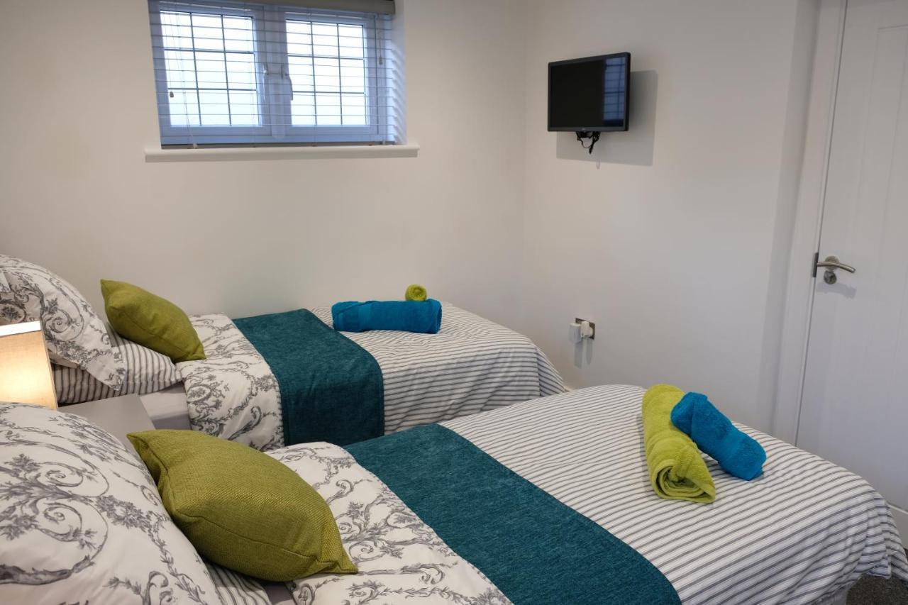 Rosemary House Brs Airport Accommodation Winford المظهر الخارجي الصورة