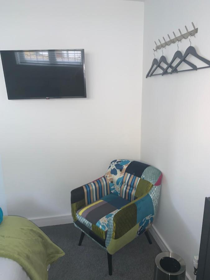 Rosemary House Brs Airport Accommodation Winford المظهر الخارجي الصورة