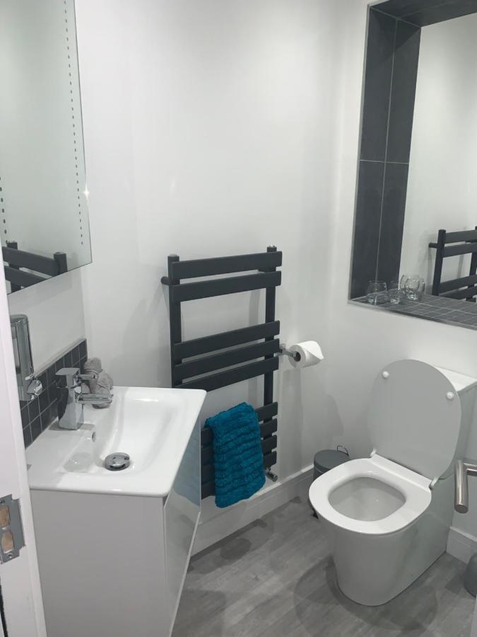 Rosemary House Brs Airport Accommodation Winford المظهر الخارجي الصورة
